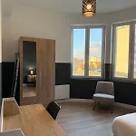 Le Paisible - Clim - 7 Personnes - Proche 1er Mai Apartmán *