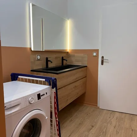 Le Paisible - Clim - 7 Personnes - Proche 1er Mai Apartment Clermont-Ferrand